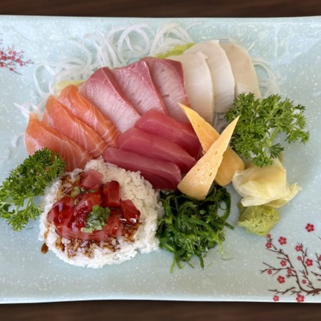 H-Chirashi Combo.